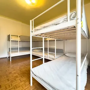 Six Bed Lisboa